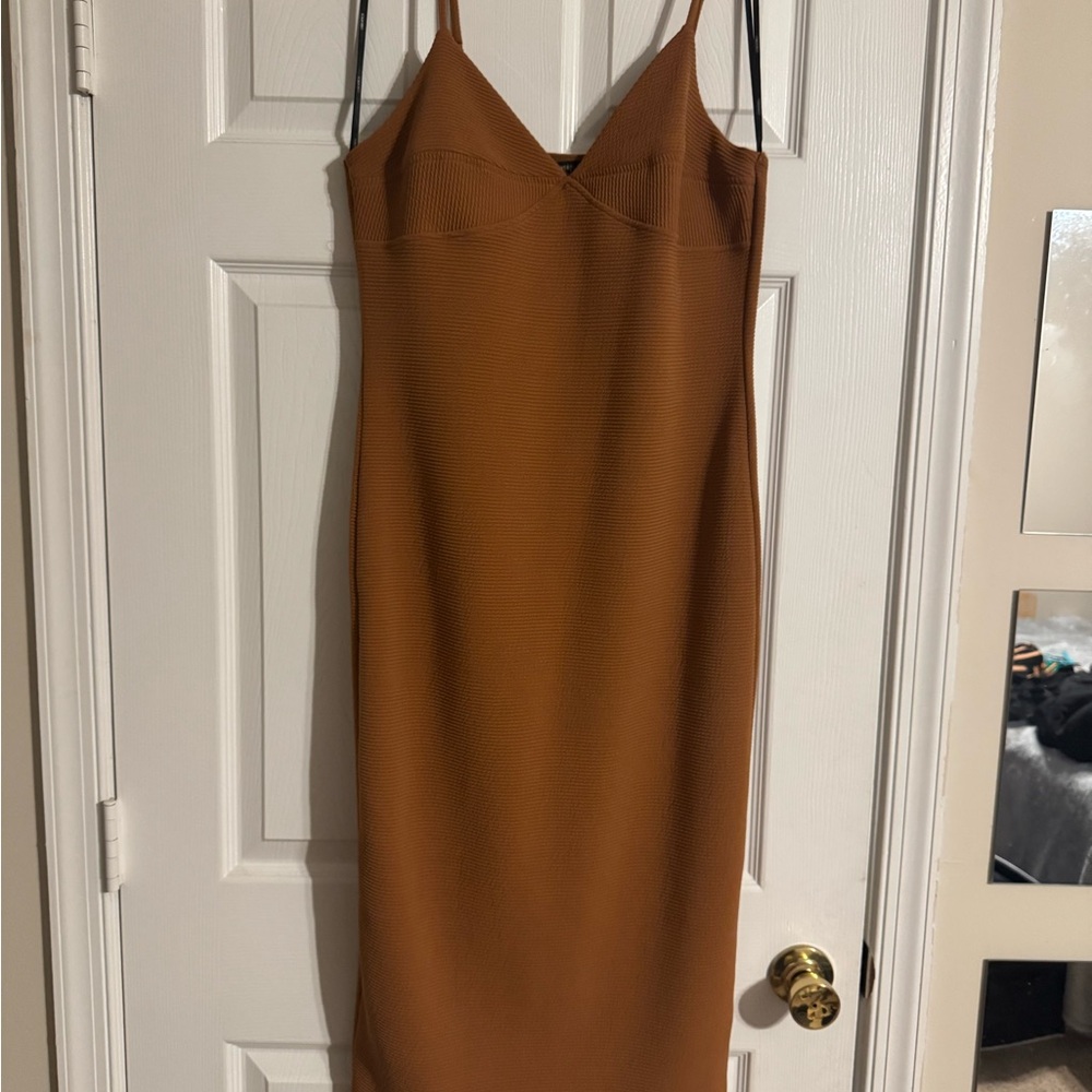 Elegant Brown Sleeveless Dress